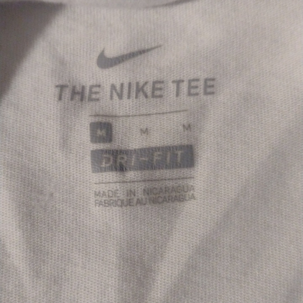 Nike - Picture 4 of 7